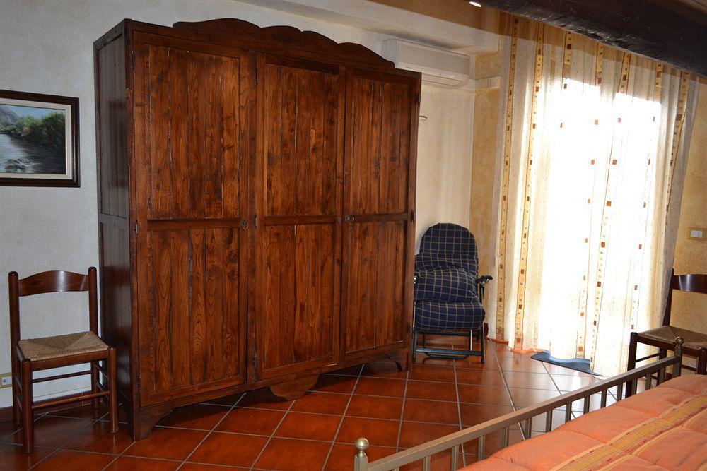 ניקולוסי B&B Alfio Tomaselli מראה חיצוני תמונה